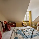 Colette By Staylab Hotel