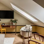 Colette By Staylab