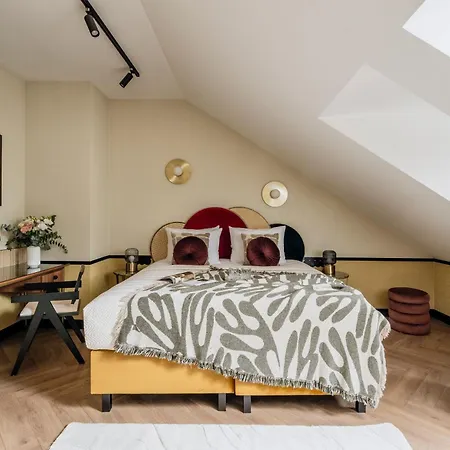 Colette By Staylab Hotel