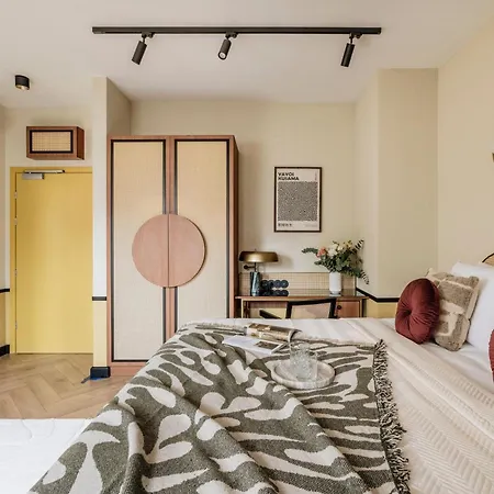 Colette By Staylab Hotel